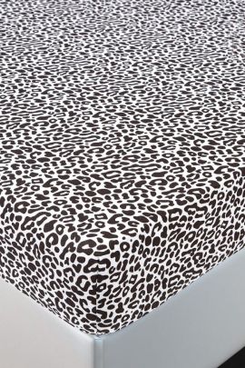 Простыня трикотажная на резинке Ягуар последний размер