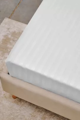 Простыня из сатина страйп на резинке - Белый