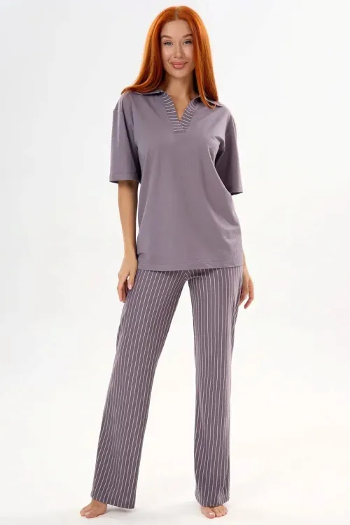 Костюм женский с брюками 677496